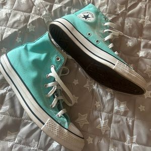 Light blue converse size 8